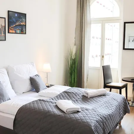 Rose Suites And Rooms-2
